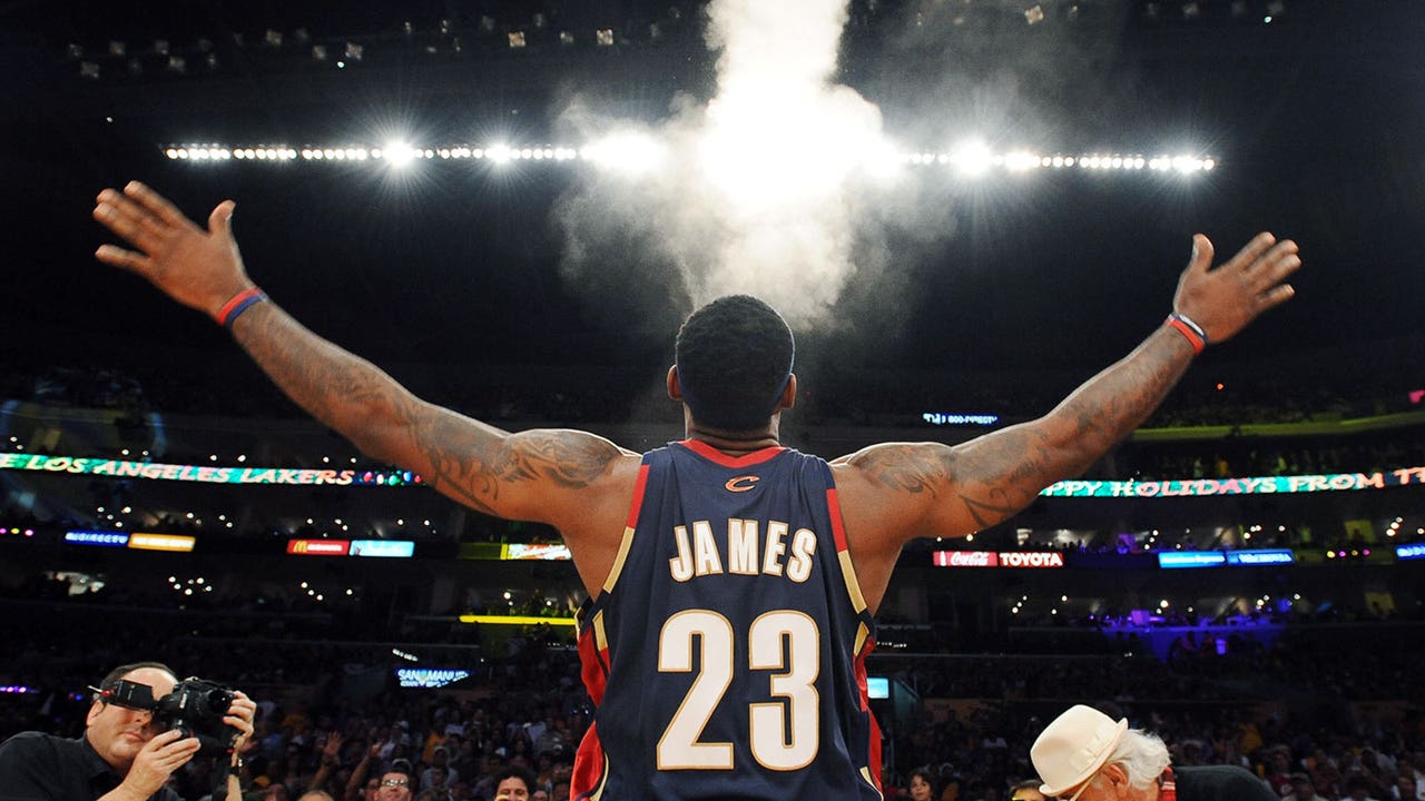 NBA schedule sends LeBron to Miami for Christmas